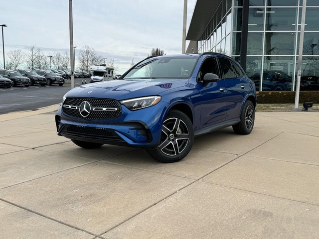 more details - mercedes-benz glc