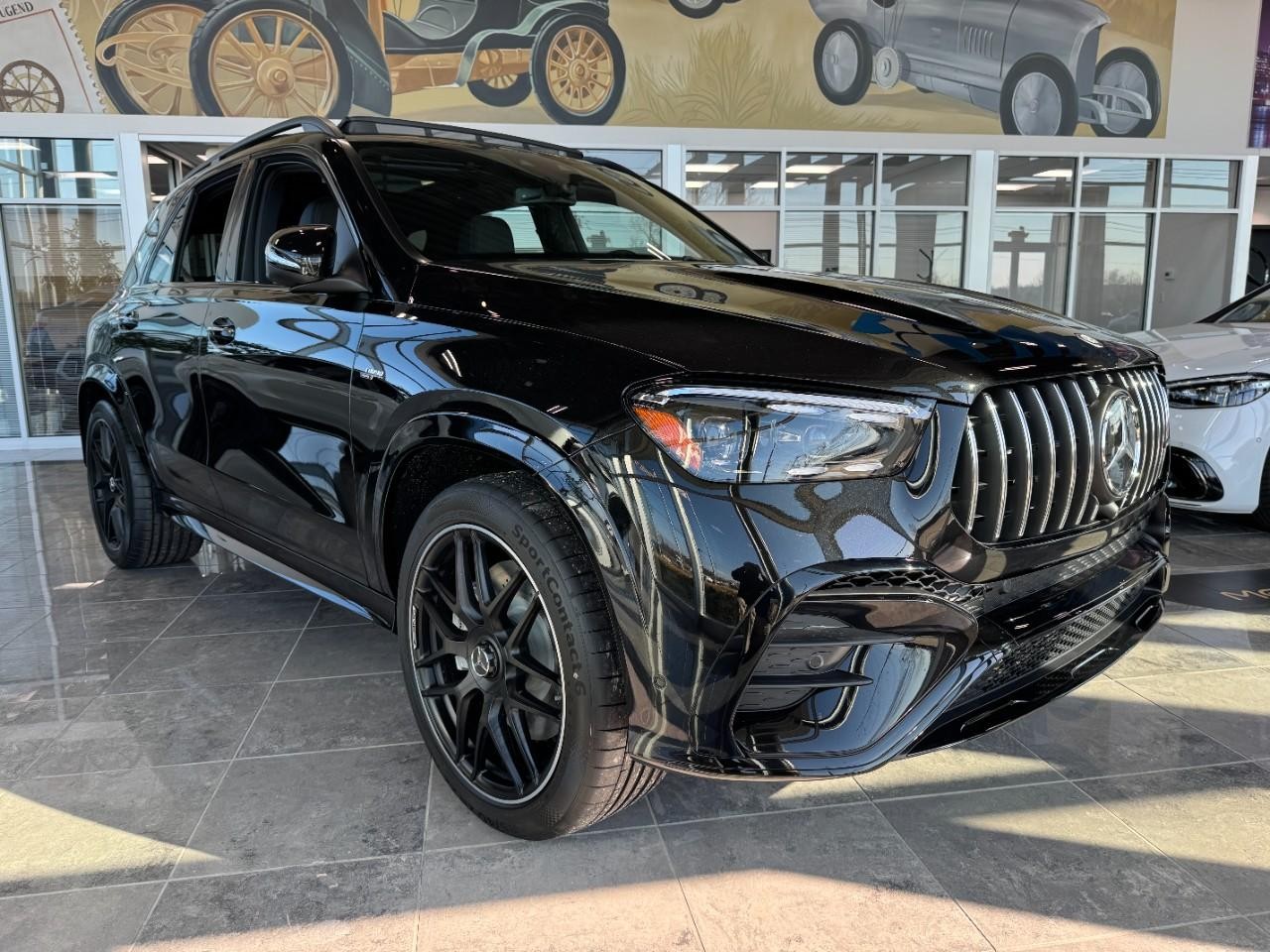 Mercedes-Benz GLE Vehicle Full-screen Gallery Image 6