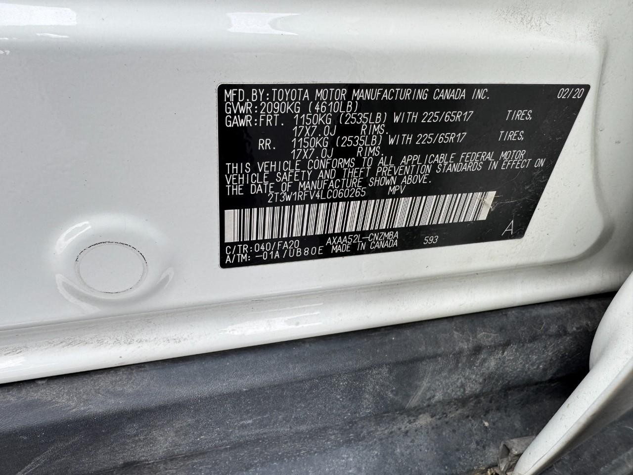 Toyota RAV4 Vehicle Full-screen Gallery Image 33