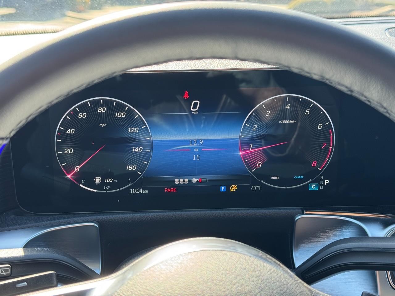 Mercedes-Benz GLB Vehicle Full-screen Gallery Image 32