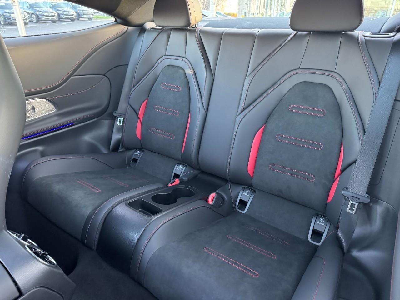 Mercedes-Benz CLE Vehicle Full-screen Gallery Image 8