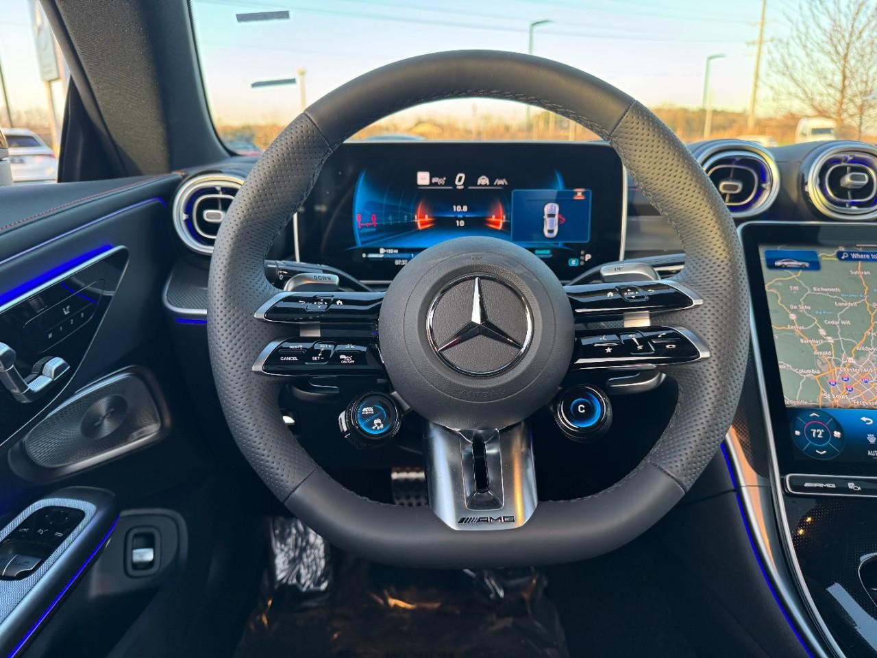 Mercedes-Benz CLE Vehicle Full-screen Gallery Image 13