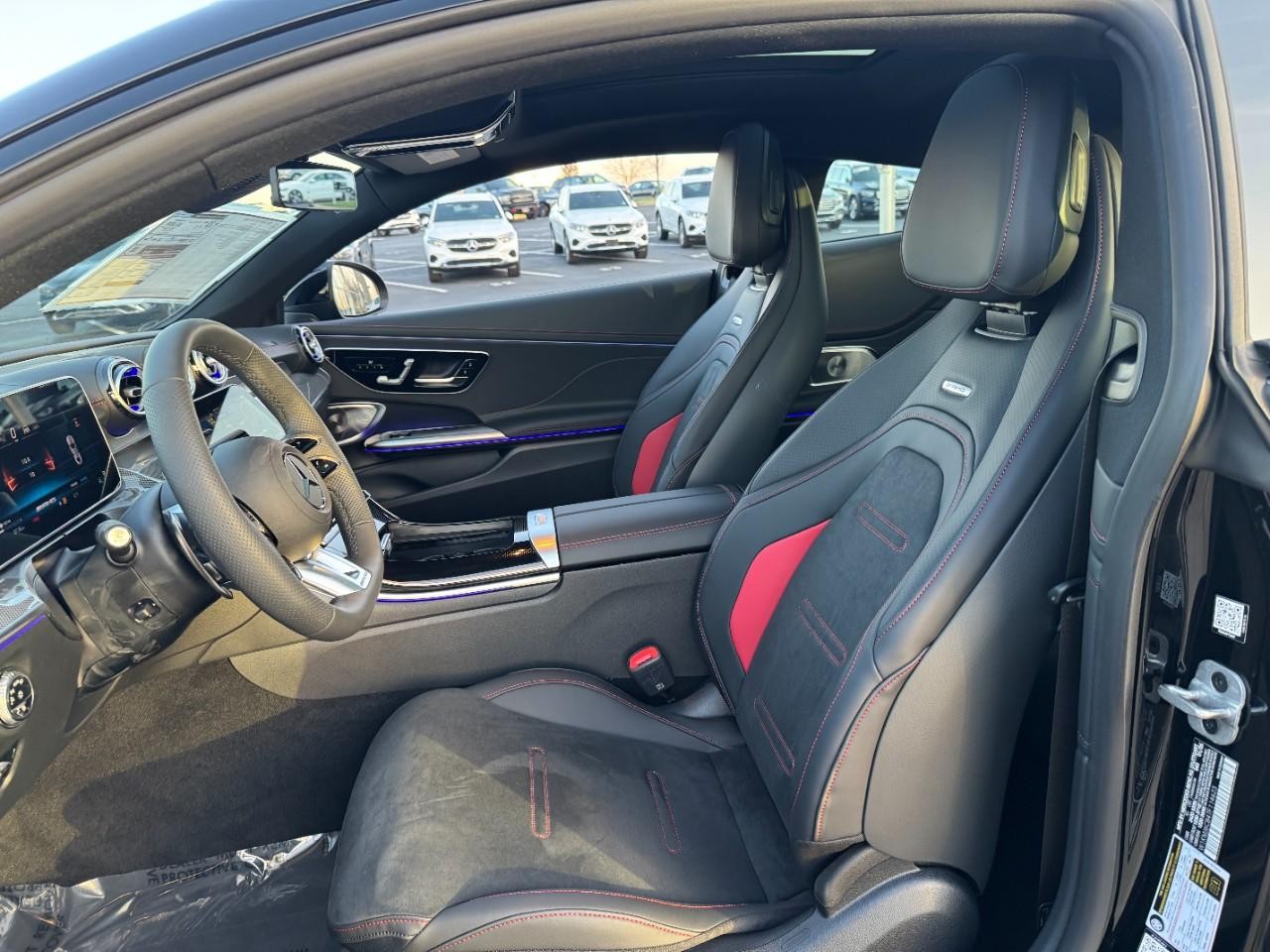 Mercedes-Benz CLE Vehicle Full-screen Gallery Image 27