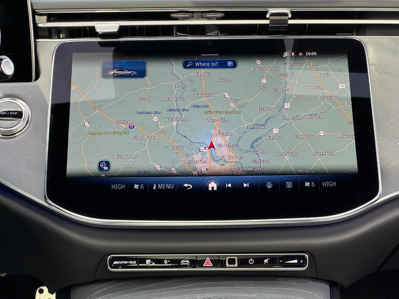 Mercedes-Benz E-Class Vehicle Full-screen Gallery Image 15