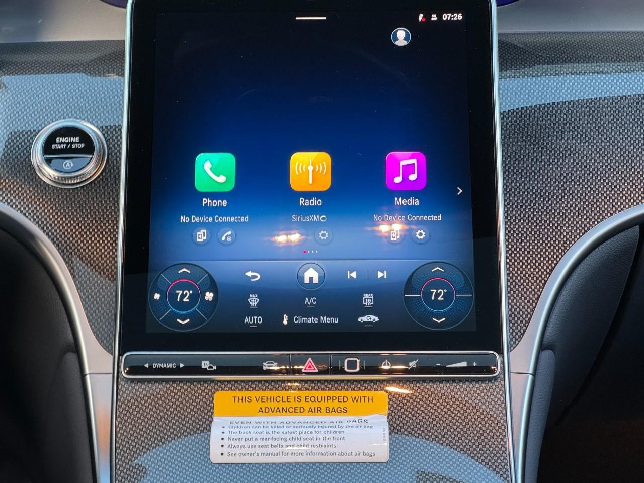 Mercedes-Benz GLC Vehicle Full-screen Gallery Image 14