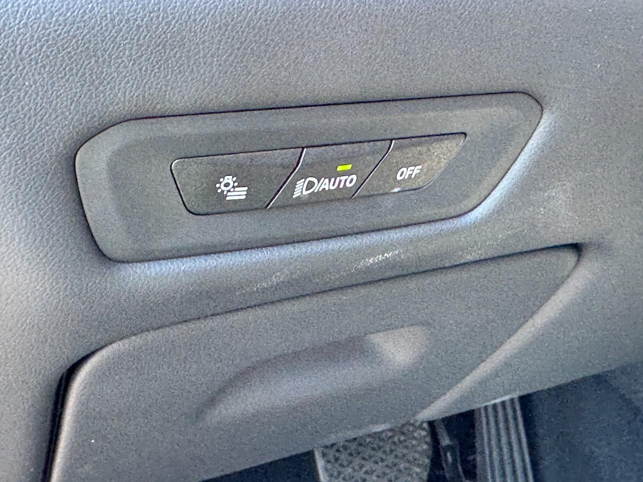 BMW X5 Vehicle Full-screen Gallery Image 20