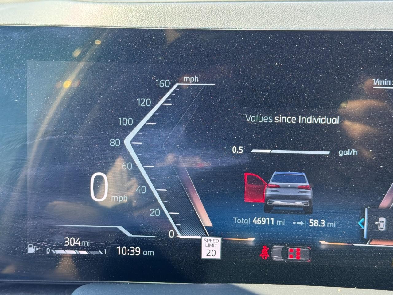 BMW X5 Vehicle Full-screen Gallery Image 23