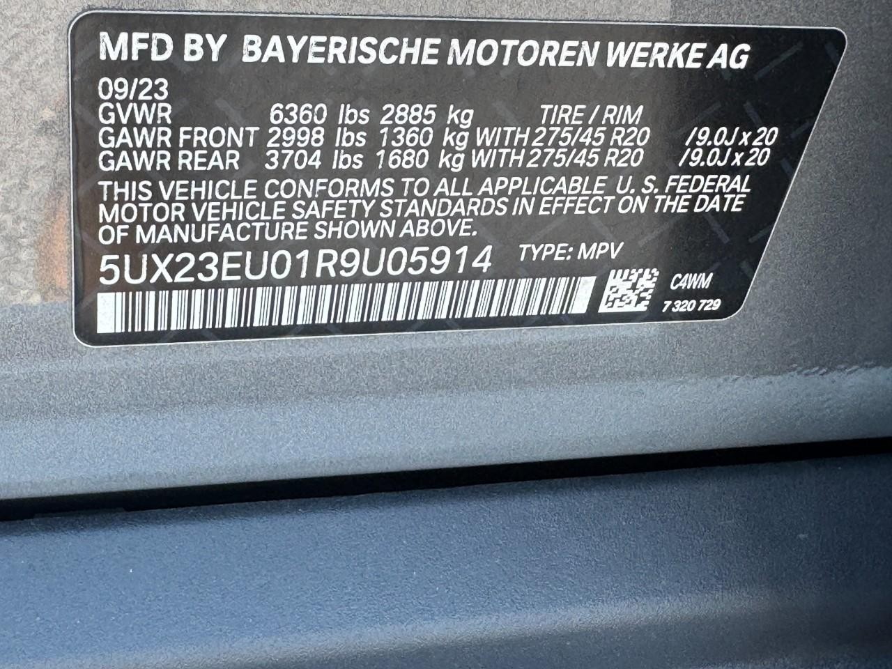 BMW X5 Vehicle Full-screen Gallery Image 33