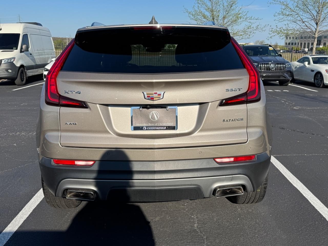 Cadillac XT4 Vehicle Full-screen Gallery Image 09