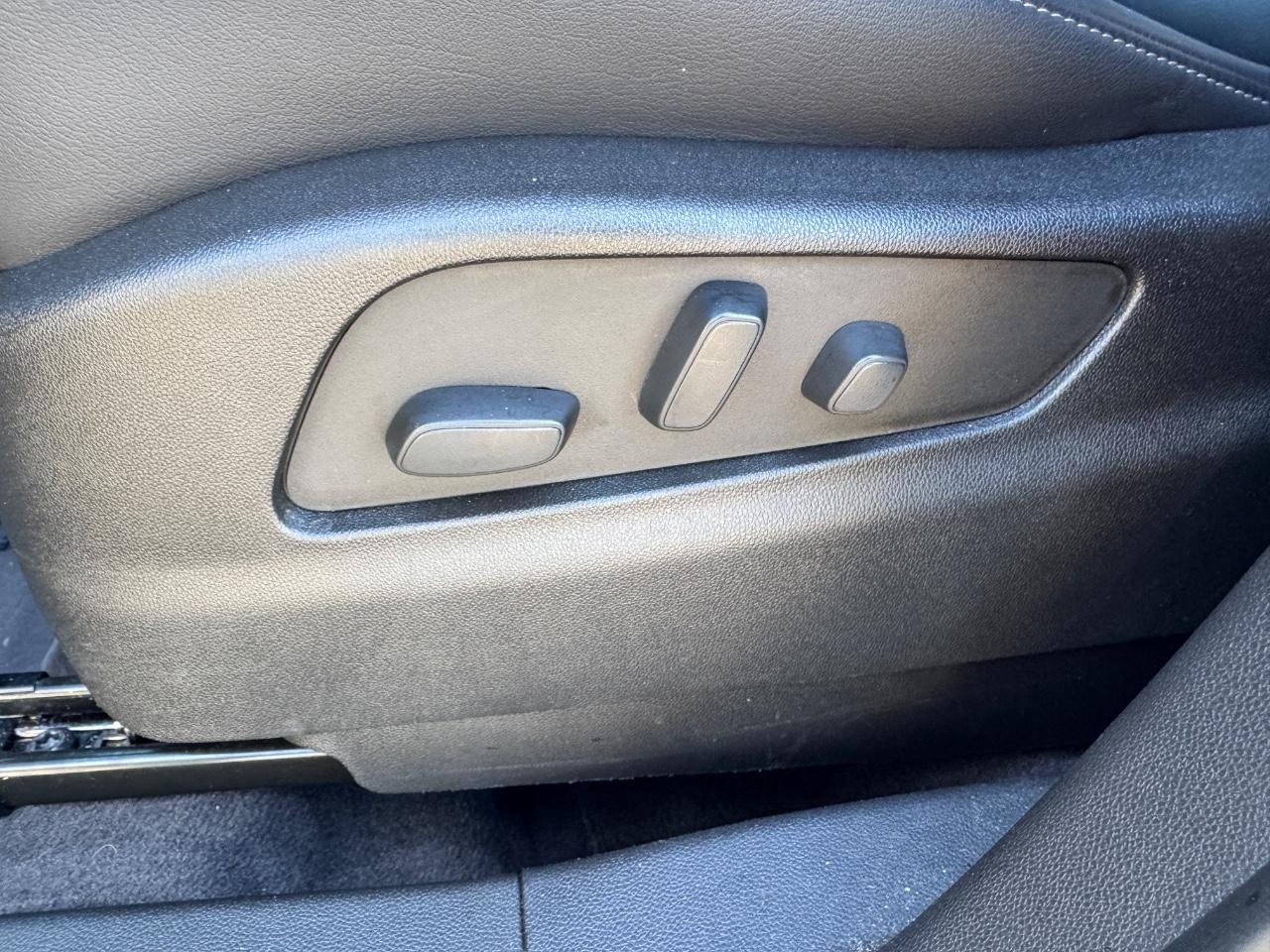 Cadillac XT4 Vehicle Full-screen Gallery Image 28