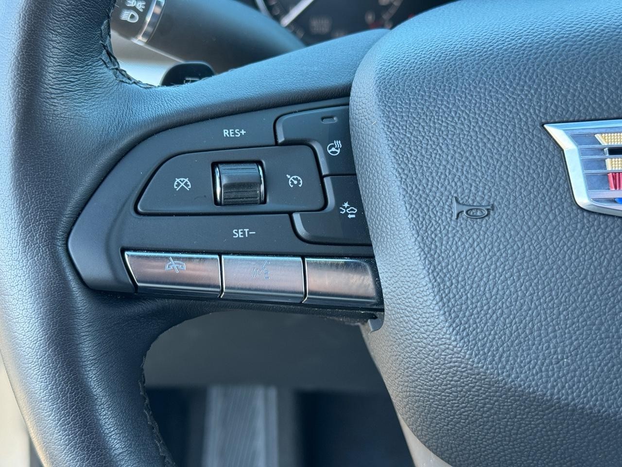 Cadillac XT4 Vehicle Full-screen Gallery Image 30