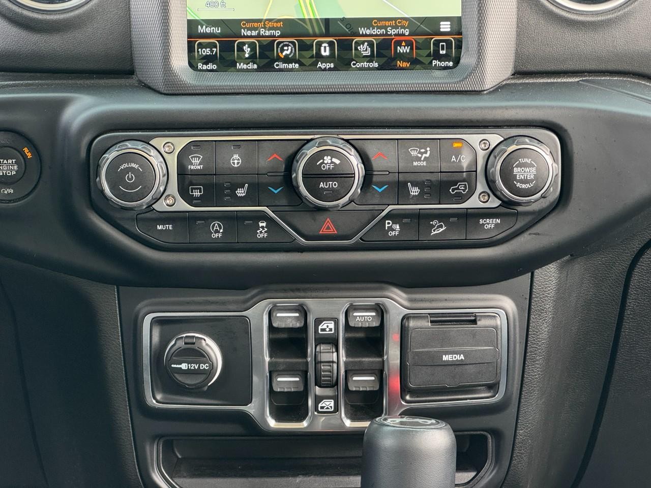 Jeep Wrangler Unlimited Vehicle Full-screen Gallery Image 14