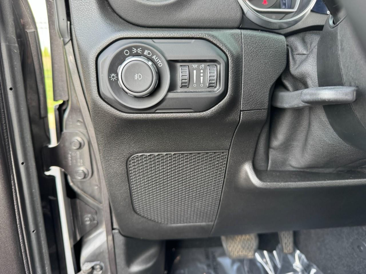 Jeep Wrangler Unlimited Vehicle Full-screen Gallery Image 28