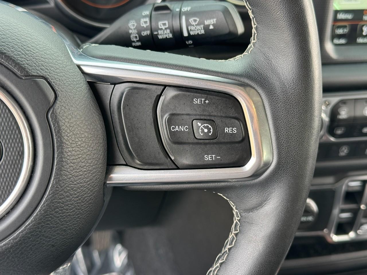 Jeep Wrangler Unlimited Vehicle Full-screen Gallery Image 30