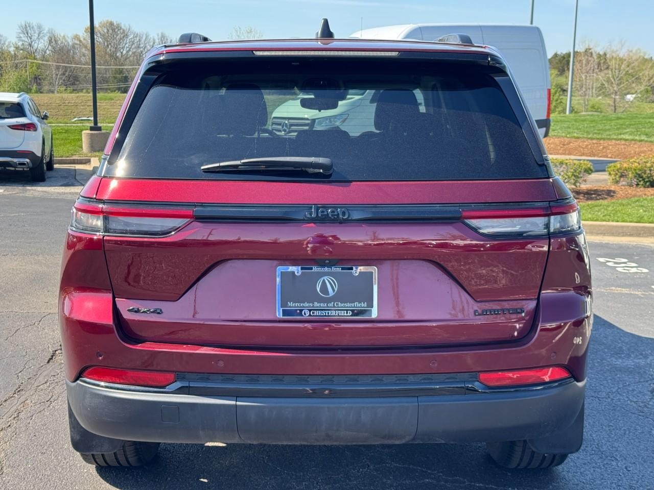 Jeep Grand Cherokee Vehicle Full-screen Gallery Image 5