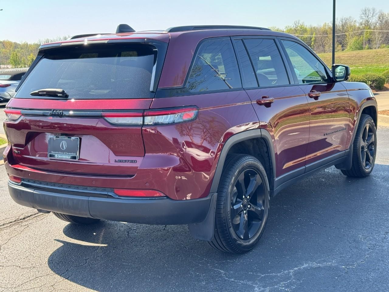 Jeep Grand Cherokee Vehicle Full-screen Gallery Image 6