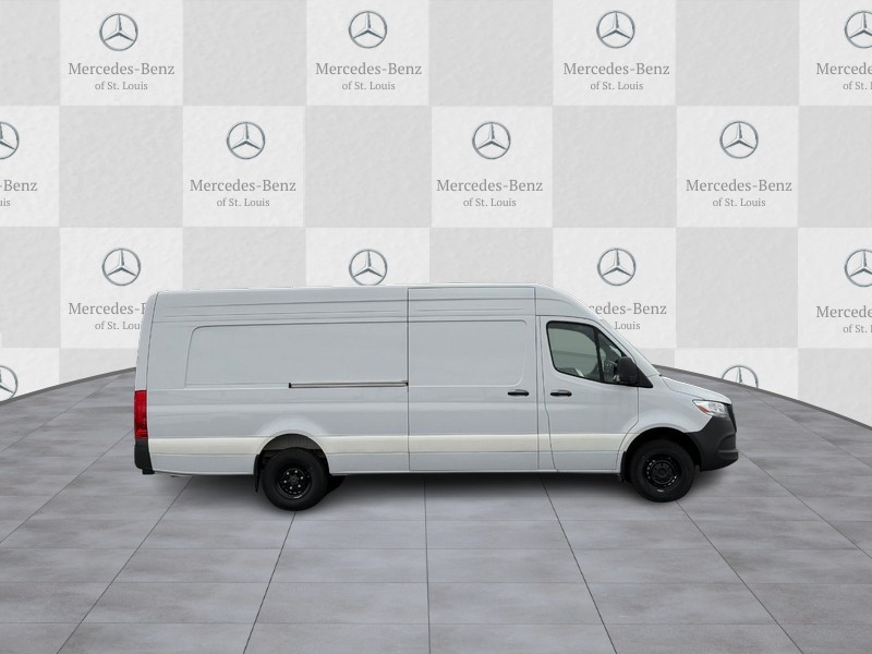 Mercedes-Benz Sprinter Cargo Van Vehicle Full-screen Gallery Image 2
