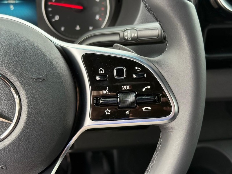 Mercedes-Benz Sprinter Cargo Van Vehicle Full-screen Gallery Image 14