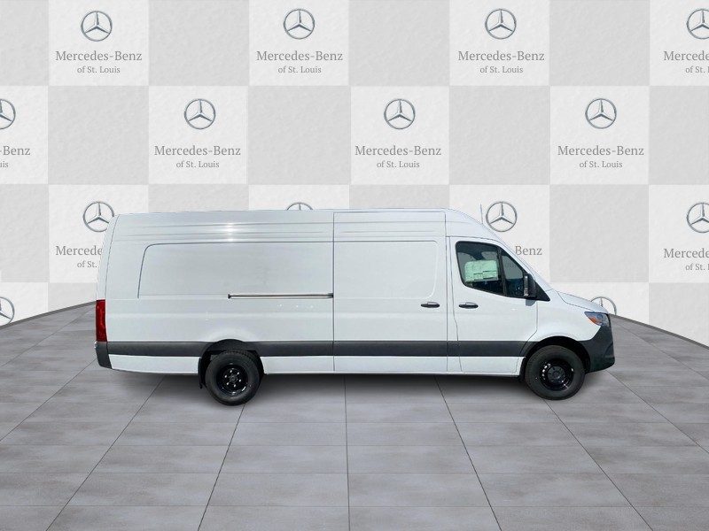 Mercedes-Benz Sprinter Cargo Van Vehicle Full-screen Gallery Image 2