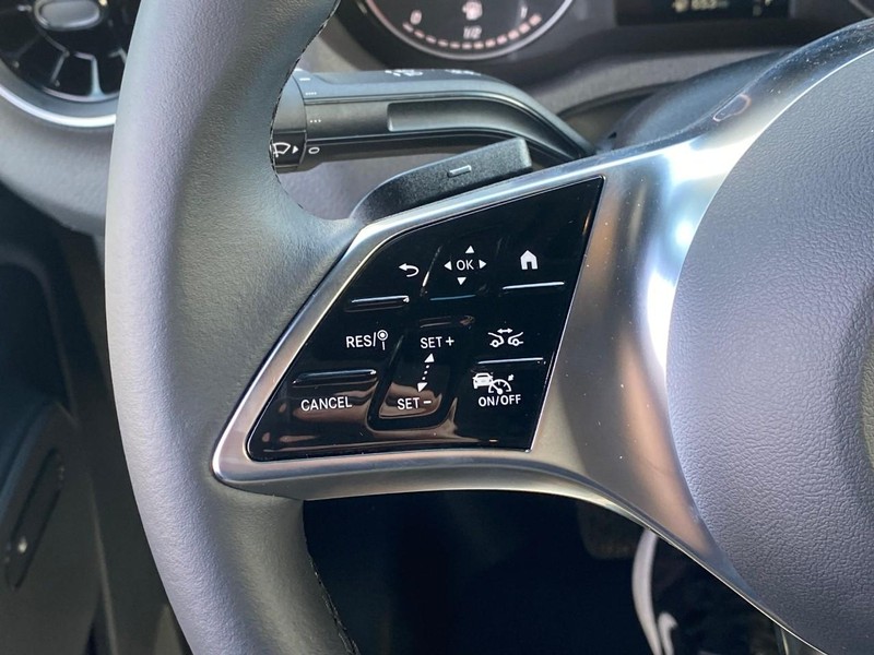 Mercedes-Benz Sprinter Cargo Van Vehicle Full-screen Gallery Image 13