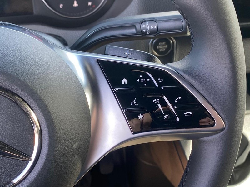 Mercedes-Benz Sprinter Cargo Van Vehicle Full-screen Gallery Image 14