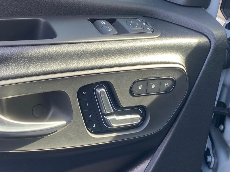Mercedes-Benz Sprinter Cargo Van Vehicle Full-screen Gallery Image 12