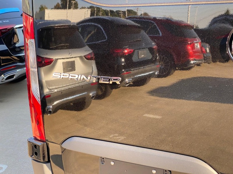 Mercedes-Benz Sprinter Cargo Van Vehicle Full-screen Gallery Image 4