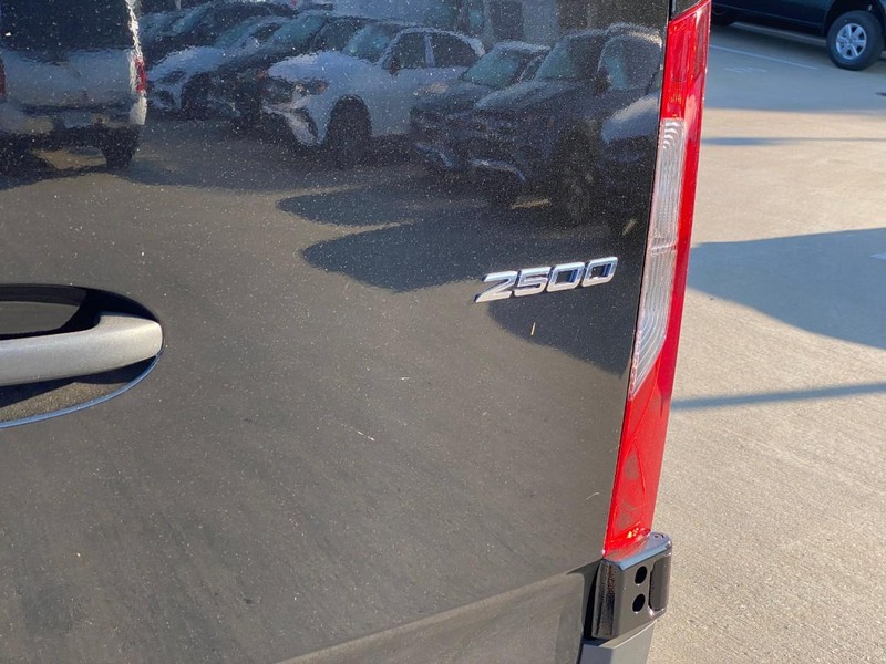 Mercedes-Benz Sprinter Cargo Van Vehicle Full-screen Gallery Image 5