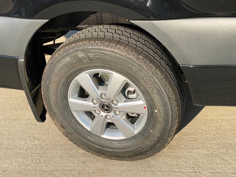 Mercedes-Benz Sprinter Cargo Van Vehicle Full-screen Gallery Image 6