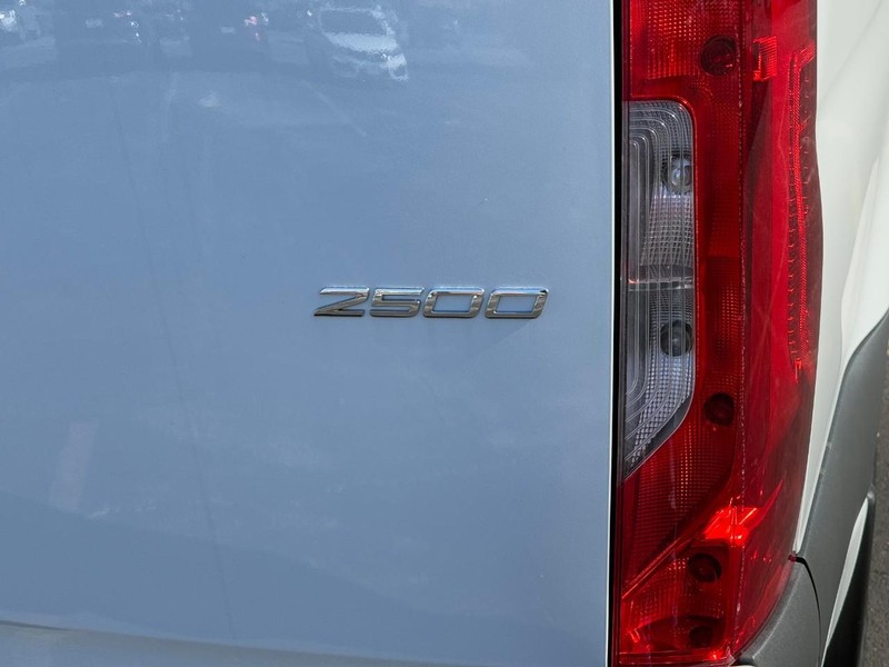 Mercedes-Benz Sprinter Cargo Van Vehicle Full-screen Gallery Image 4