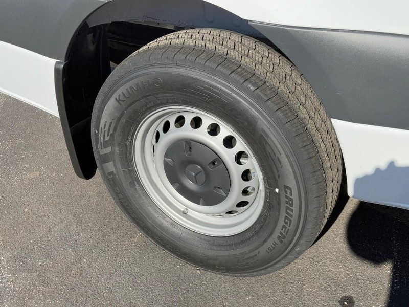 Mercedes-Benz Sprinter Cargo Van Vehicle Full-screen Gallery Image 5