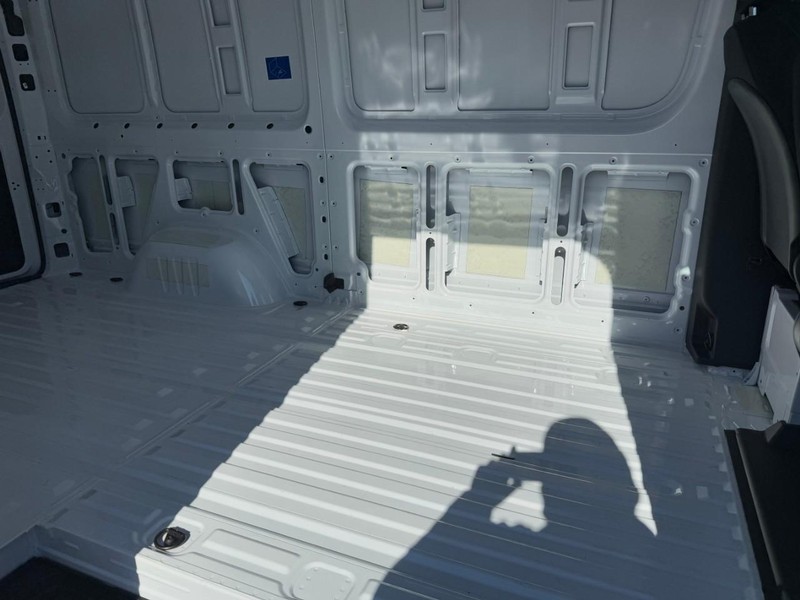 Mercedes-Benz Sprinter Cargo Van Vehicle Full-screen Gallery Image 6