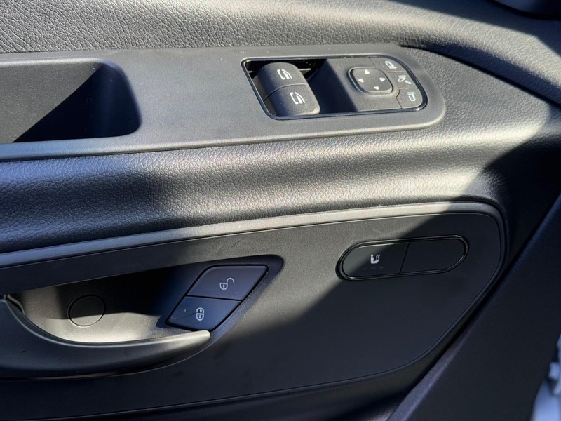 Mercedes-Benz Sprinter Cargo Van Vehicle Full-screen Gallery Image 10