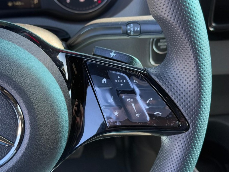 Mercedes-Benz Sprinter Cargo Van Vehicle Full-screen Gallery Image 13