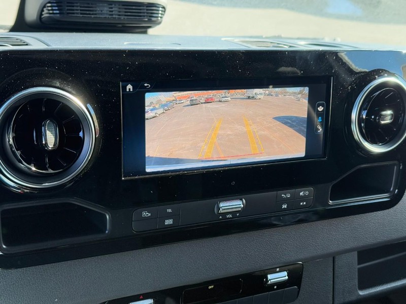 Mercedes-Benz Sprinter Cargo Van Vehicle Full-screen Gallery Image 14