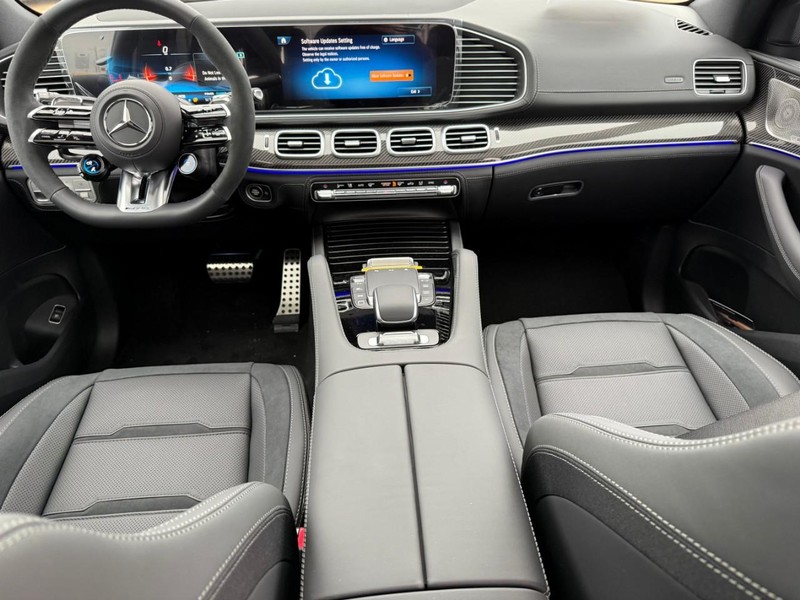 Mercedes-Benz GLE Vehicle Full-screen Gallery Image 7