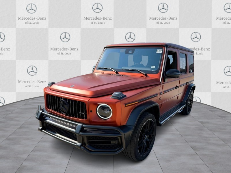 Mercedes-Benz G-Class Vehicle Full-screen Gallery Image 6