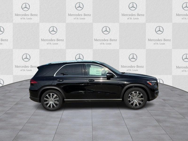 Mercedes-Benz GLE Vehicle Full-screen Gallery Image 2