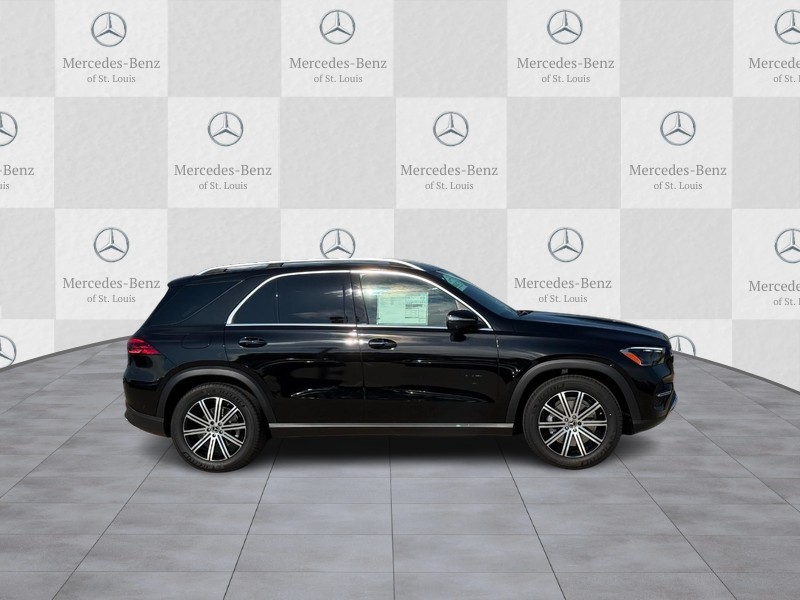 Mercedes-Benz GLE Vehicle Full-screen Gallery Image 2