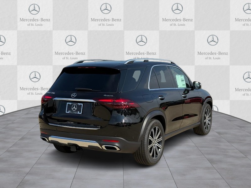 Mercedes-Benz GLE Vehicle Full-screen Gallery Image 3