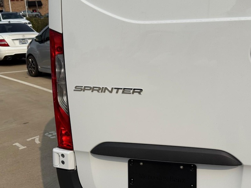 Mercedes-Benz Sprinter Cargo Van Vehicle Full-screen Gallery Image 4