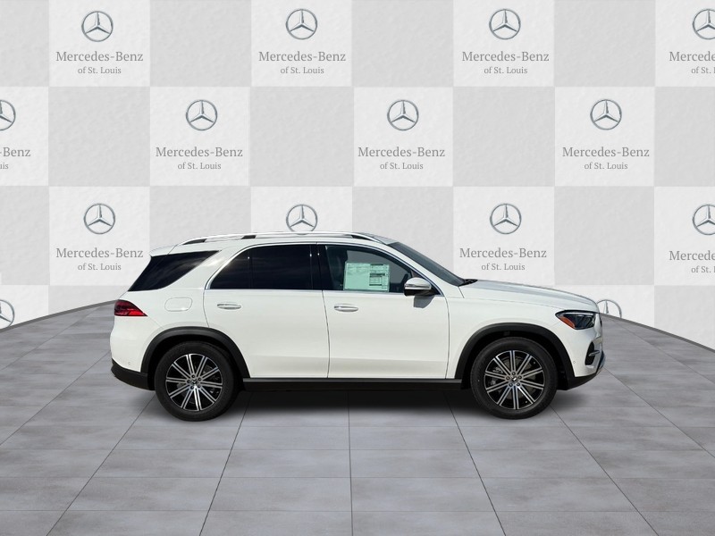 Mercedes-Benz GLE Vehicle Full-screen Gallery Image 2