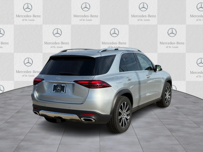 Mercedes-Benz GLE Vehicle Full-screen Gallery Image 3