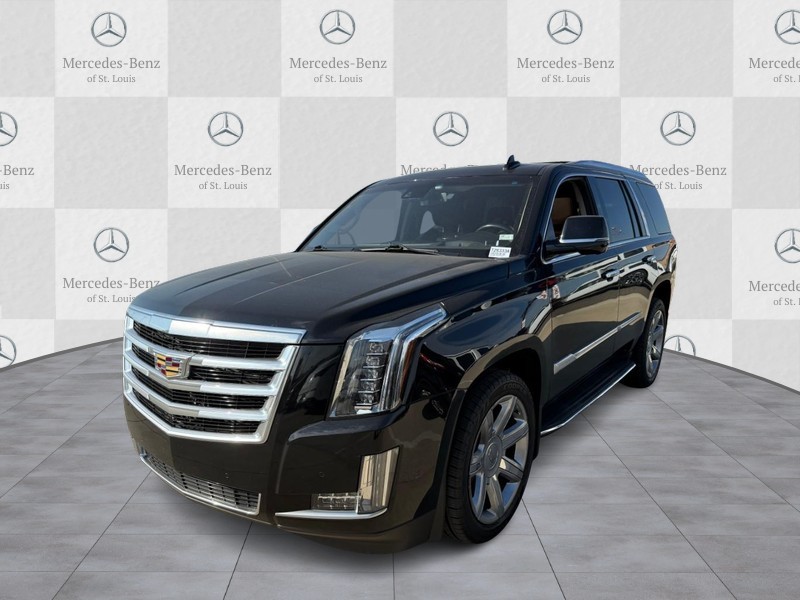 Cadillac Escalade Vehicle Full-screen Gallery Image 6