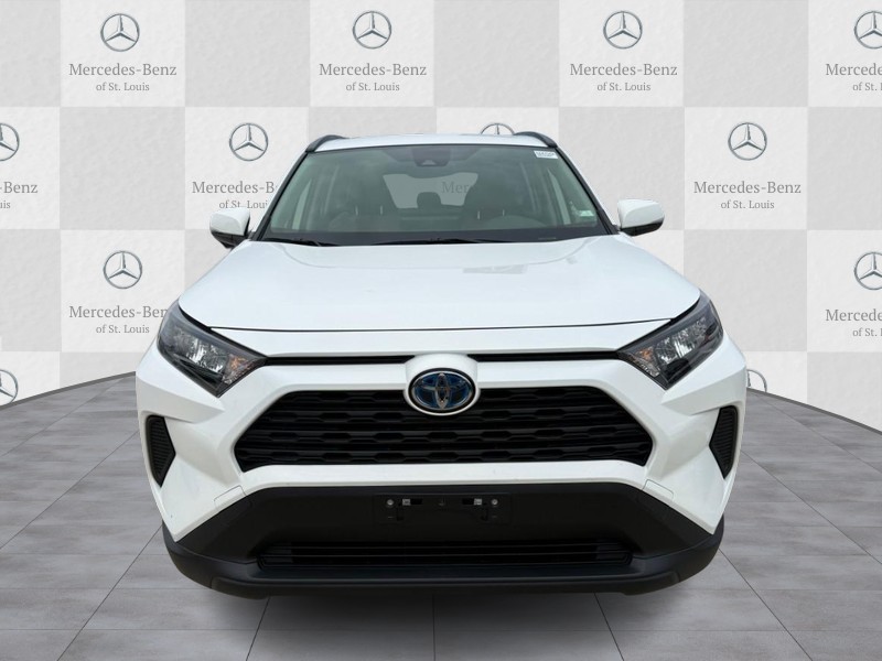 Toyota RAV4 Vehicle Full-screen Gallery Image 5