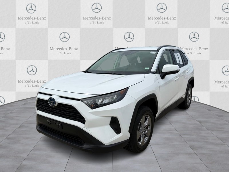 Toyota RAV4 Vehicle Full-screen Gallery Image 6