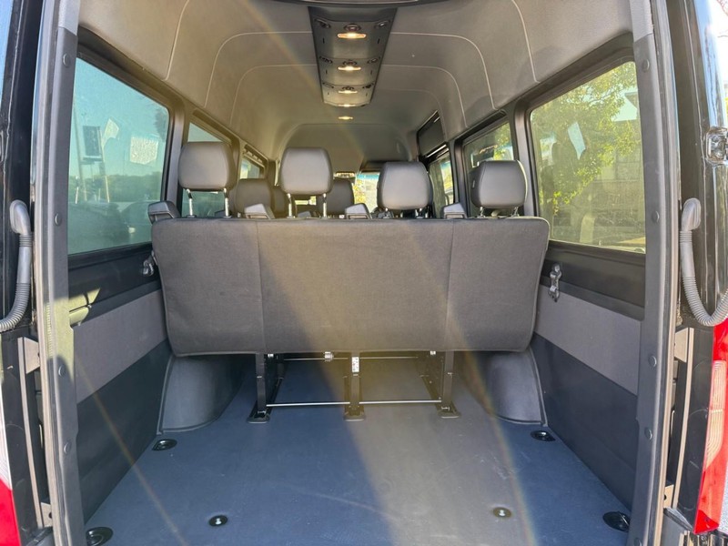 Mercedes-Benz Sprinter Passenger Van Vehicle Full-screen Gallery Image 9