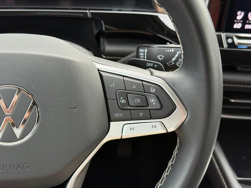 Volkswagen Atlas Vehicle Full-screen Gallery Image 19