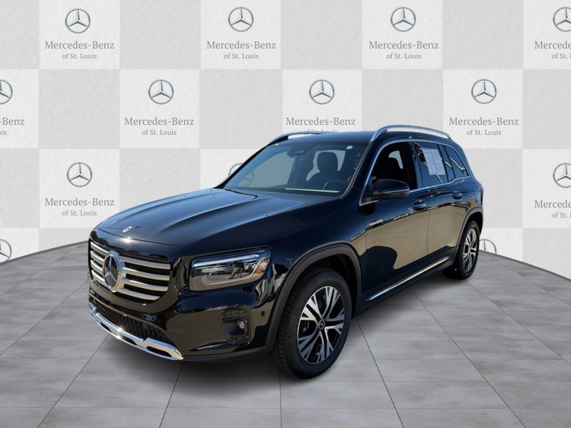 Mercedes-Benz GLB Vehicle Full-screen Gallery Image 7