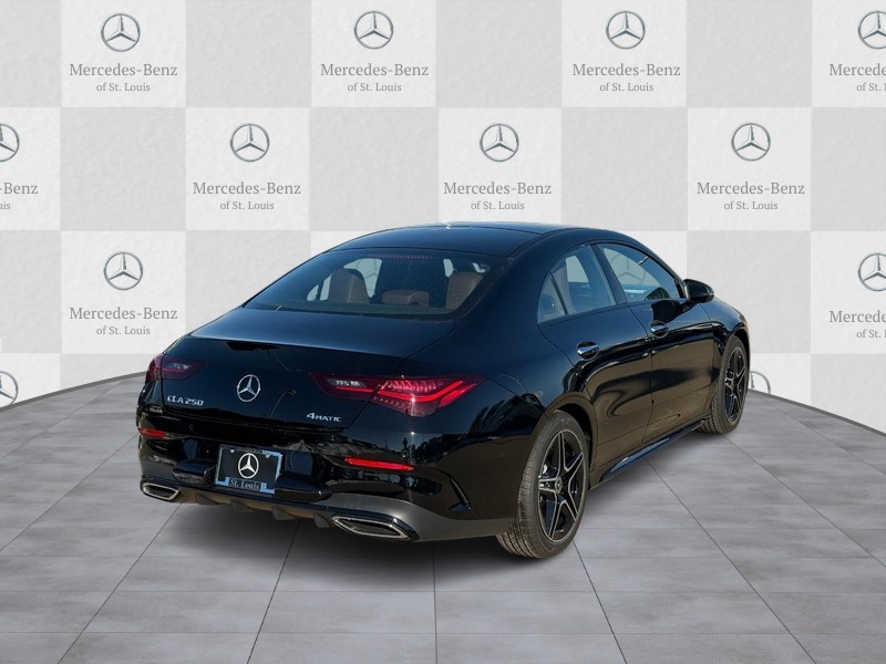 Mercedes-Benz CLA Vehicle Full-screen Gallery Image 3